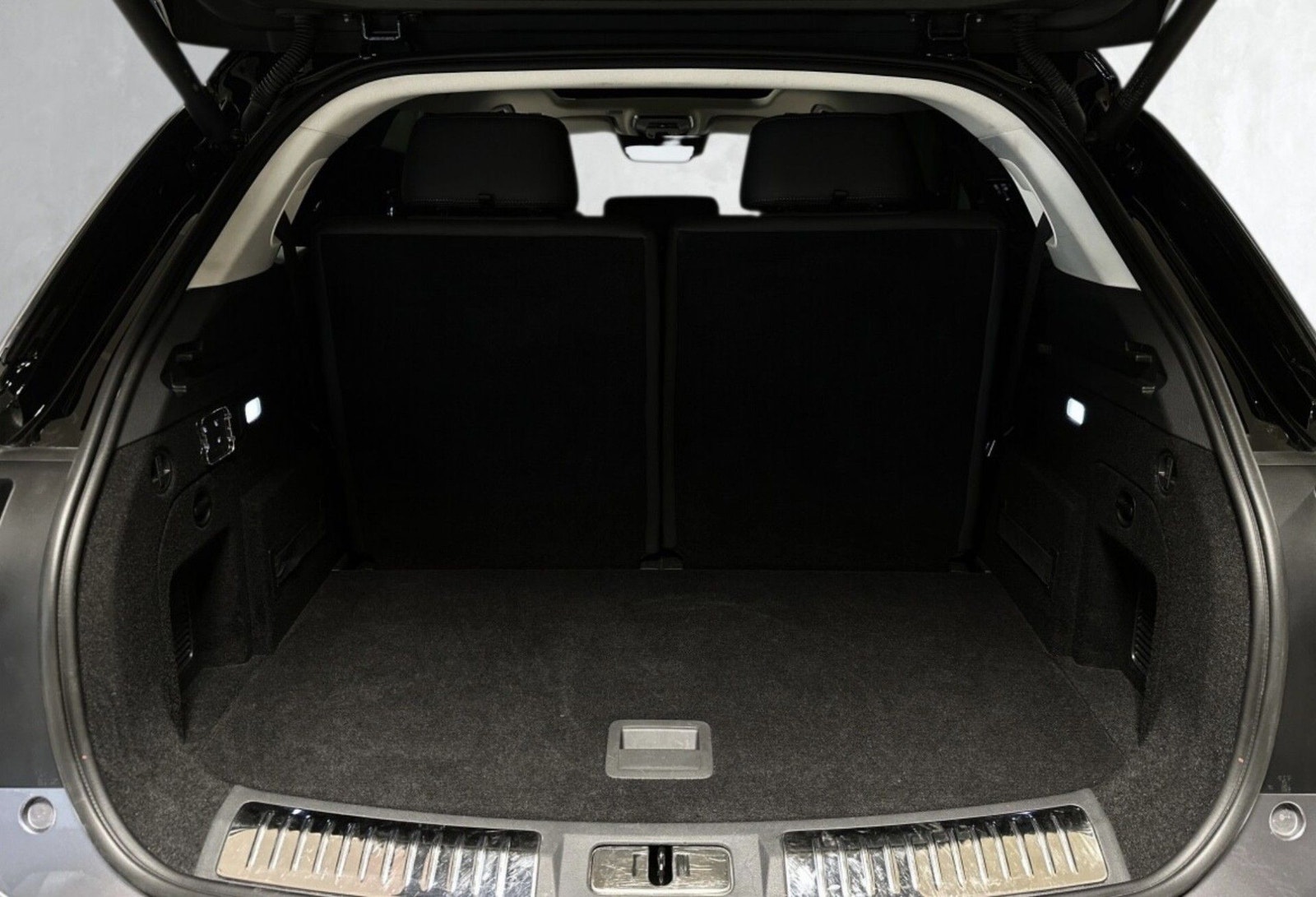 Hongqi E-HS9 Premium 99 kWh AWD, 551hk, 2022