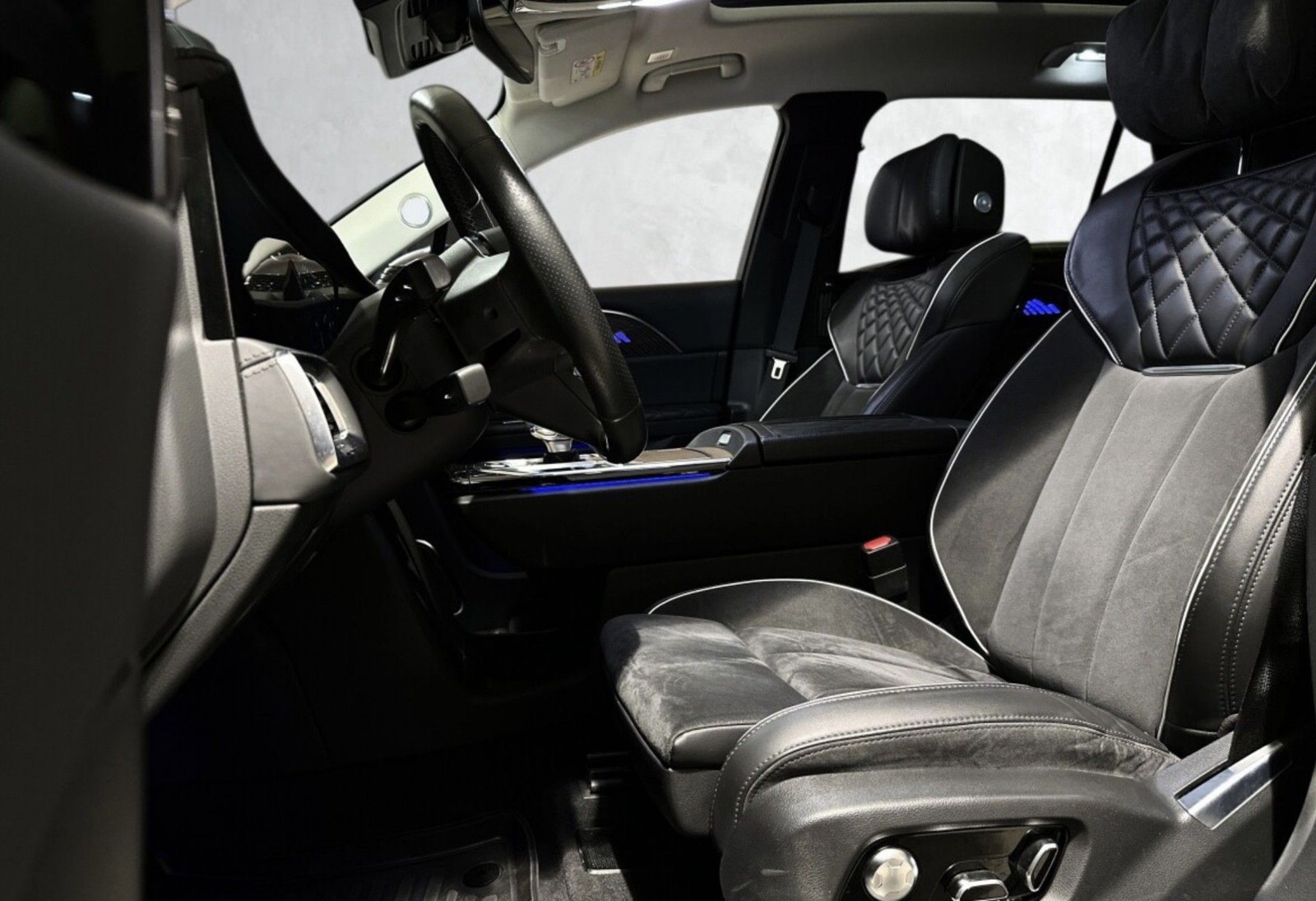 Hongqi E-HS9 Premium 99 kWh AWD, 551hk, 2022
