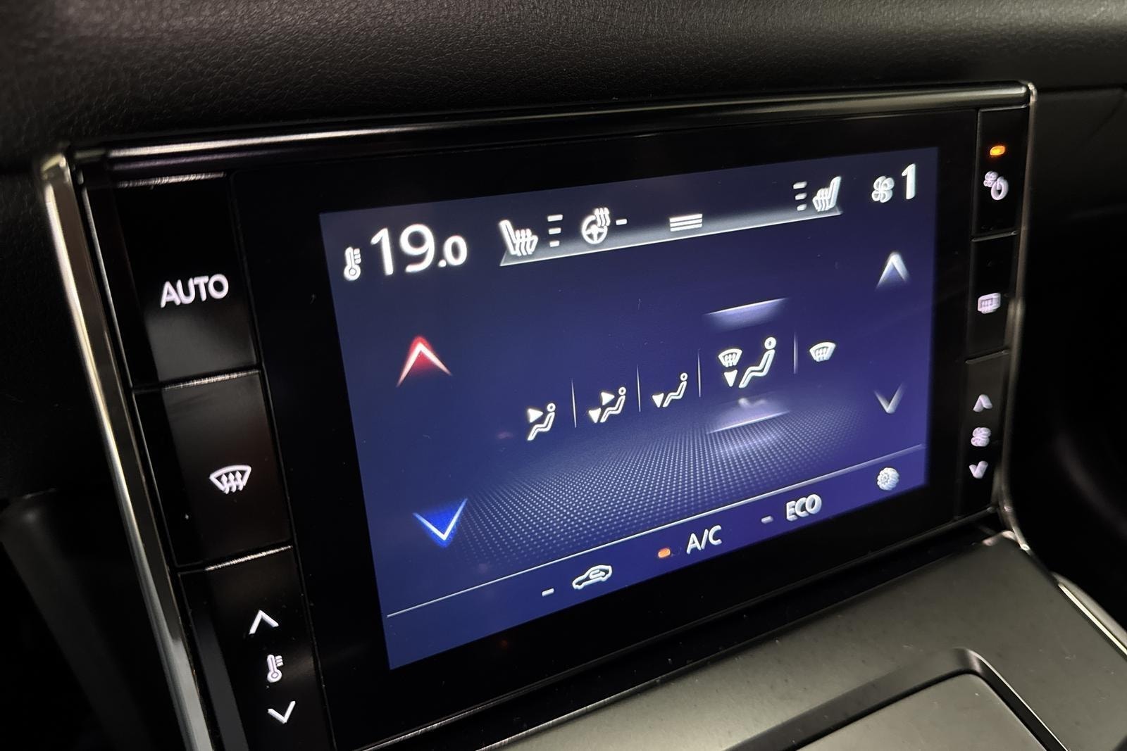 Mazda MX-30 e-Skyactiv EV, 143ps, 2022