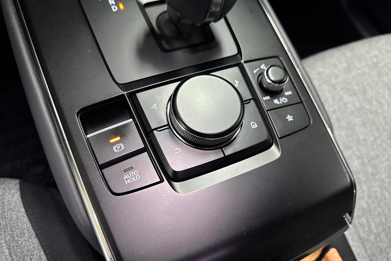 Mazda MX-30 e-Skyactiv EV, 143ps, 2022