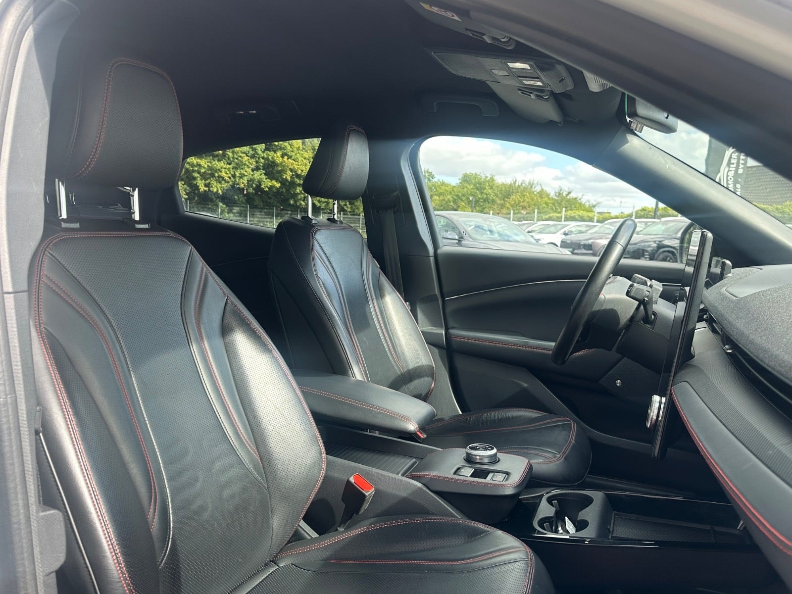 Ford Mustang Mach-E Long Range AWD, 351hp, 2021
