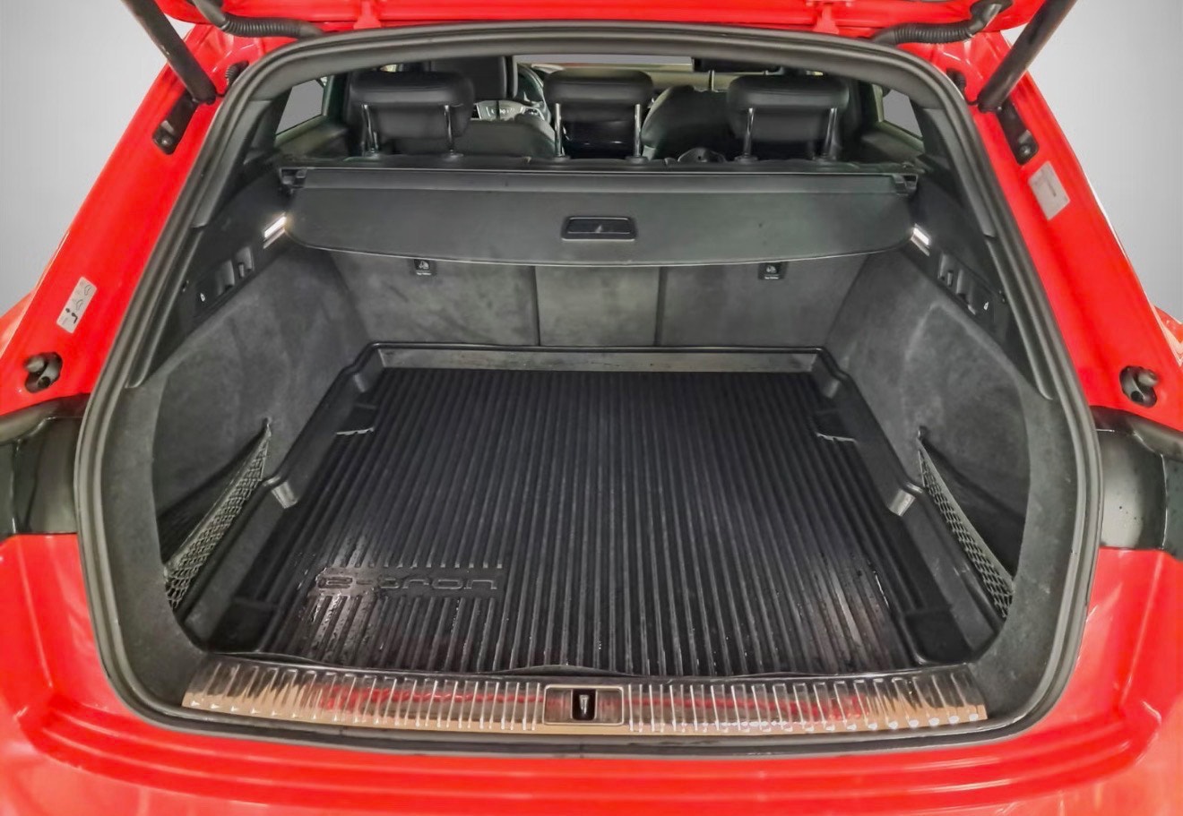 Audi e-tron 50 quattro, 313ps, 2020
