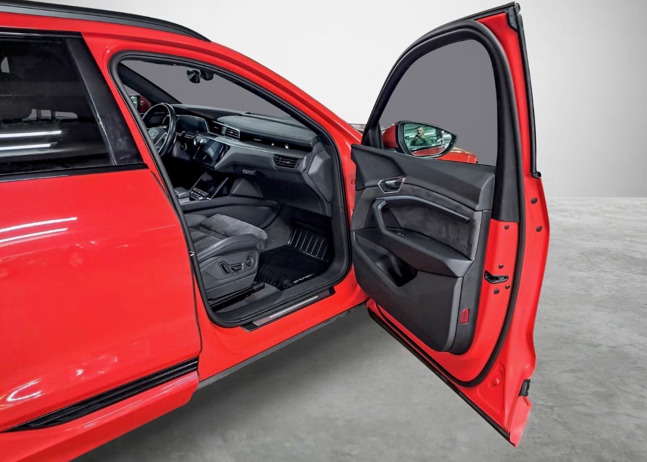 Audi e-tron 50 quattro, 313ps, 2020