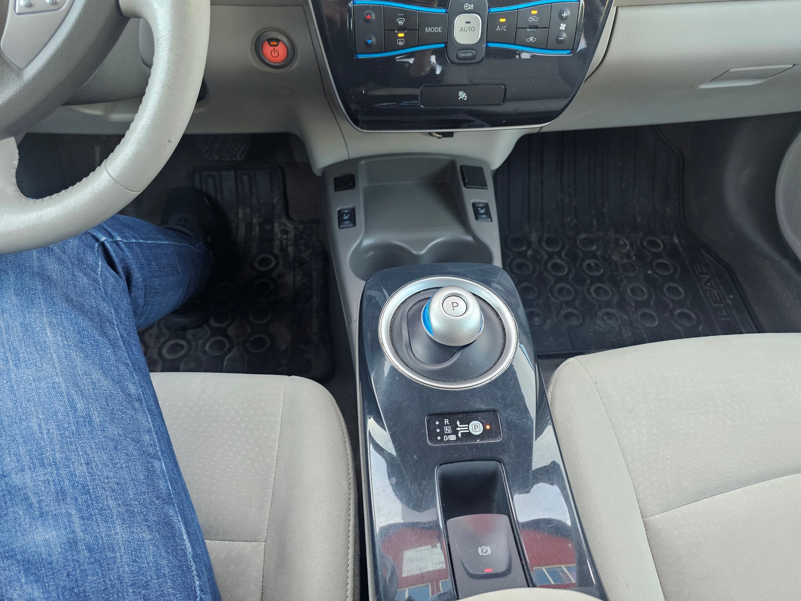 Nissan Leaf 24 kWh, 109hk, 2012