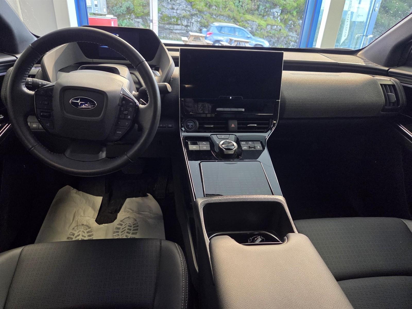 Subaru Solterra 72.6 kWh AWD, 218hp, 2023