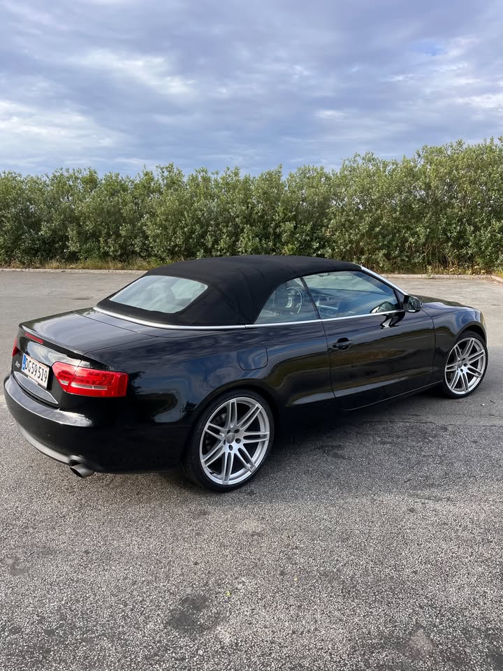 Audi A5 Cabriolet 2.0 TFSI Multitronic, 180ps, 2011