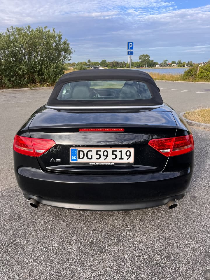 Audi A5 Cabriolet 2.0 TFSI Multitronic, 180ps, 2011