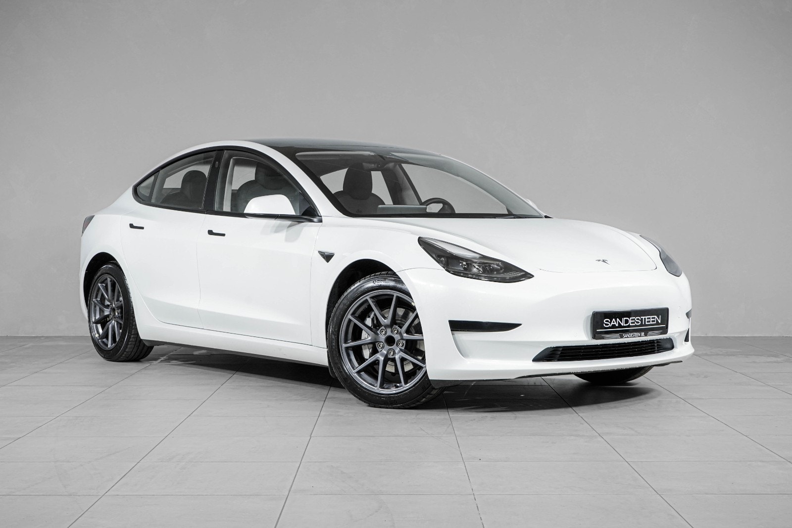 Tesla Model 3 Standard Range, 283ps, 2022
