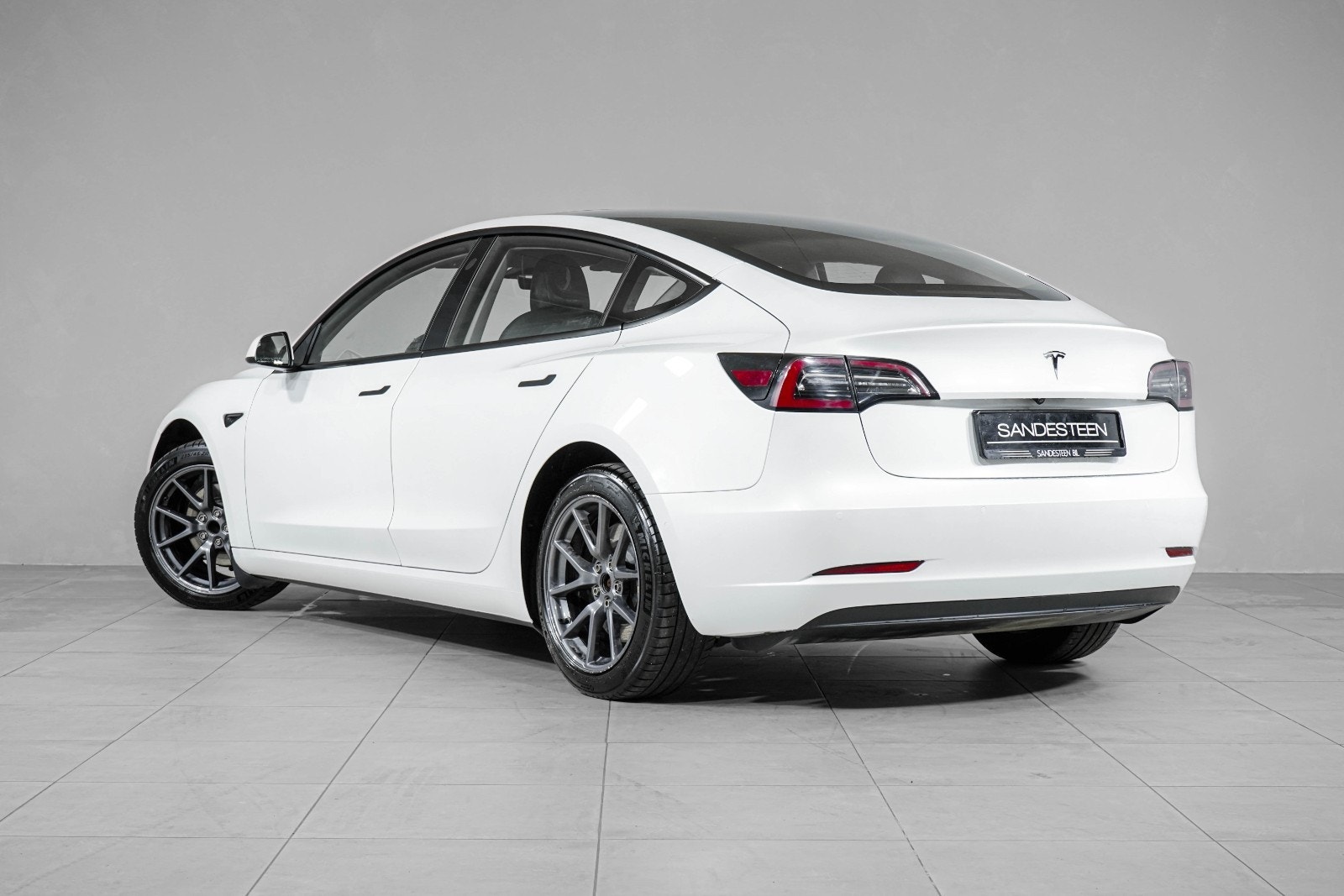 Tesla Model 3 Standard Range, 283ps, 2022
