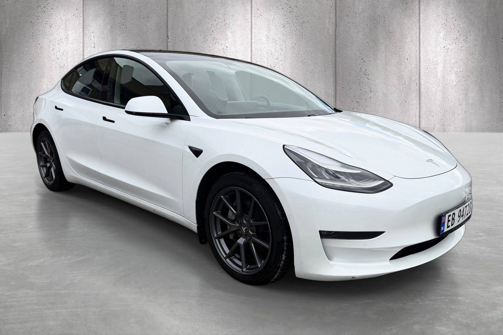 Tesla Model 3 Long Range AWD, 440ps, 2021