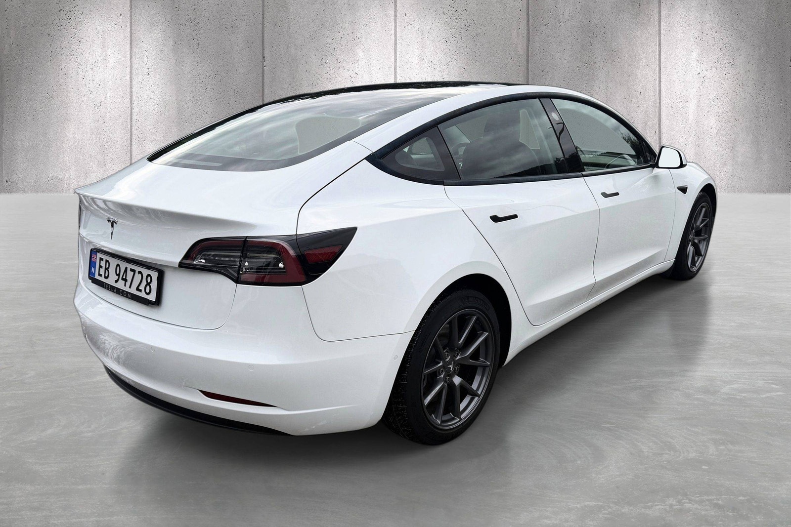 Tesla Model 3 Long Range AWD, 440ps, 2021