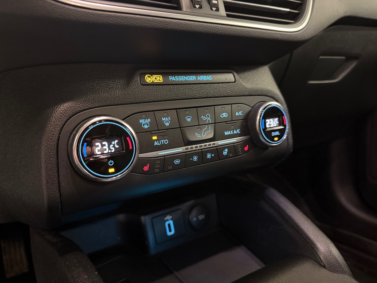 Ford Focus Active Combi 1.0 EcoBoost SelectShift, 8-trins, 125ps, 2020