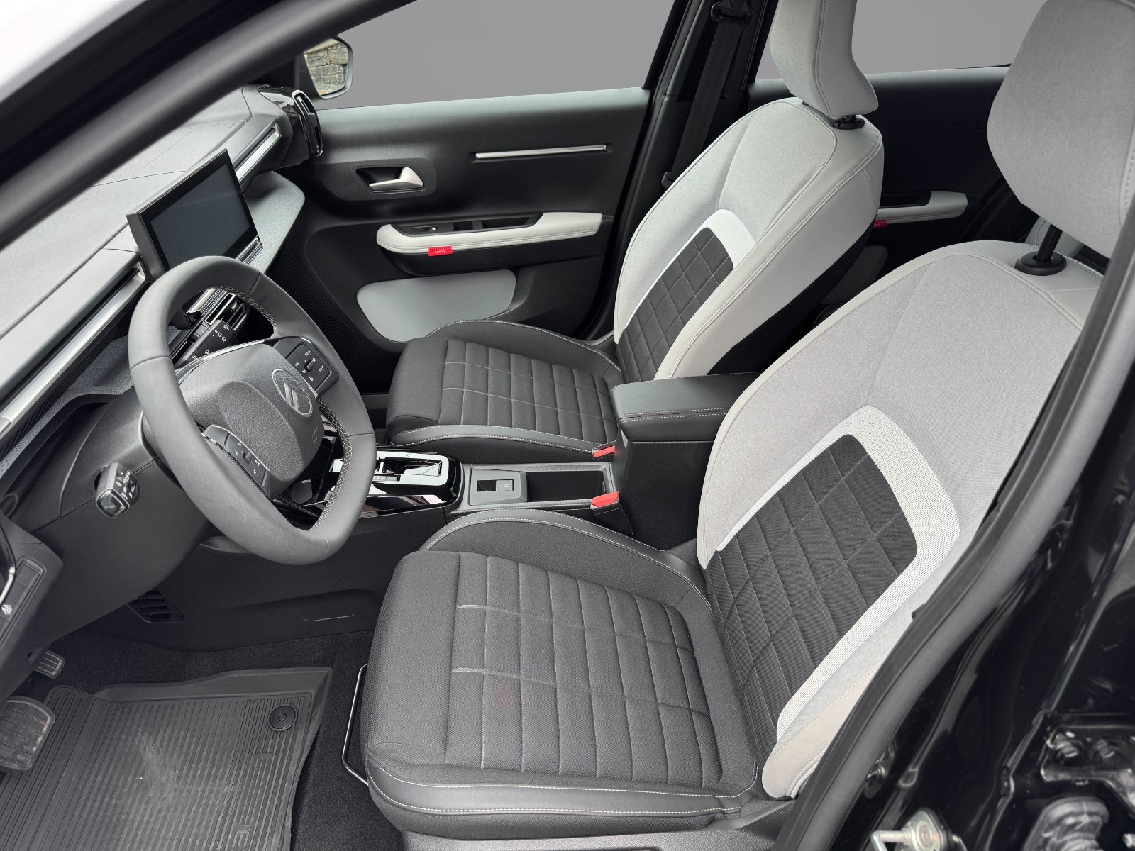 Citroën ë-C3, 113ps, 2025