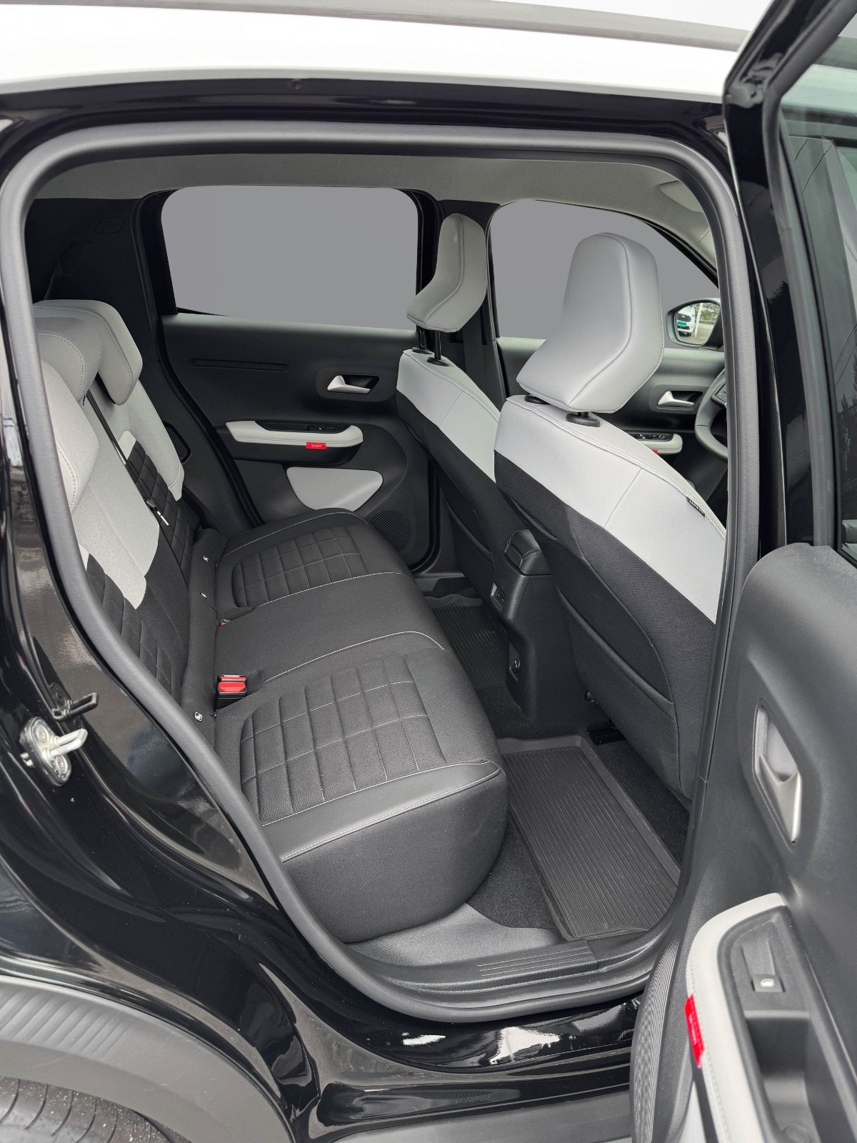 Citroën ë-C3, 113ps, 2025