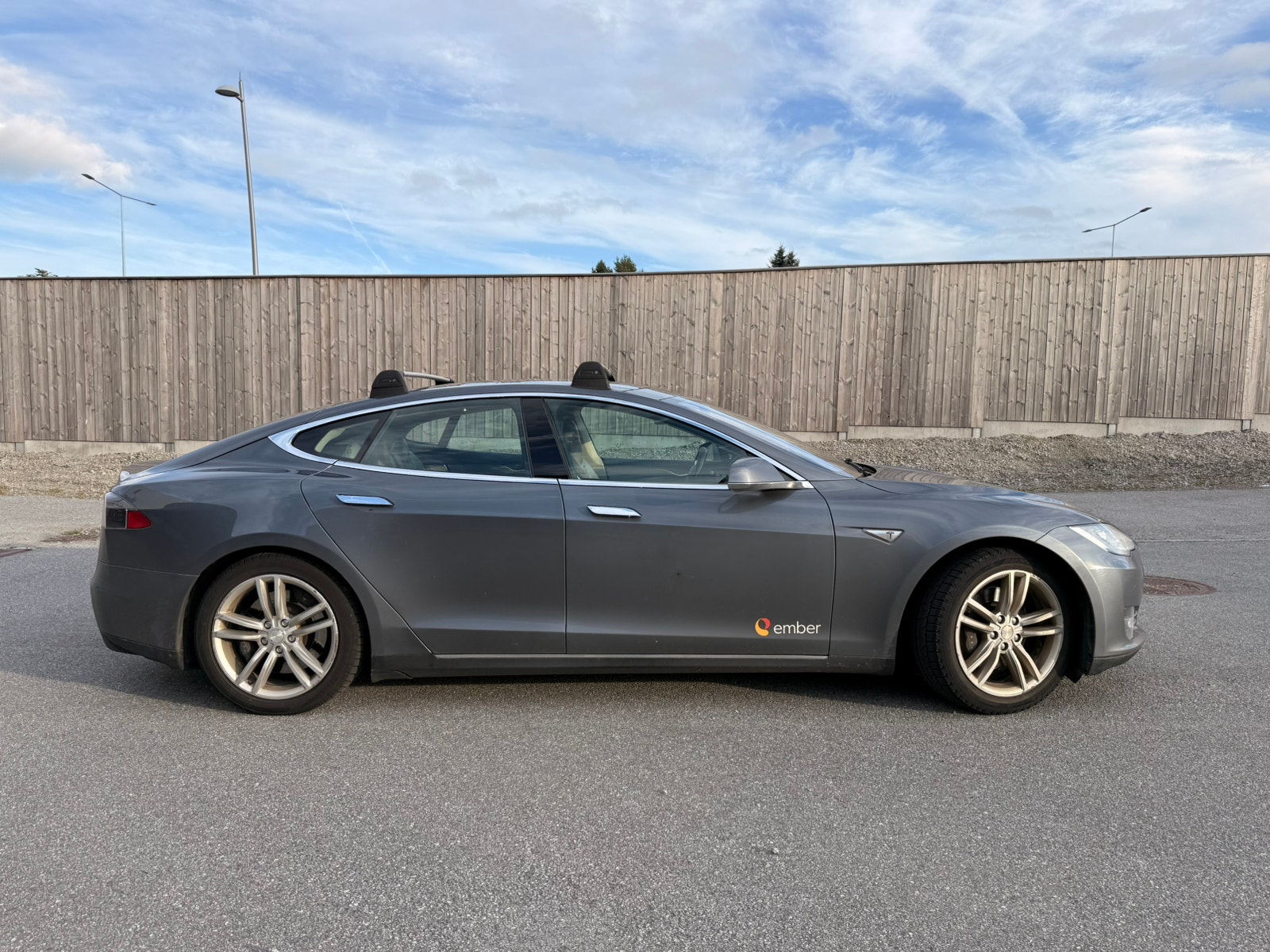 Tesla Model S 85, 378hp, 2013