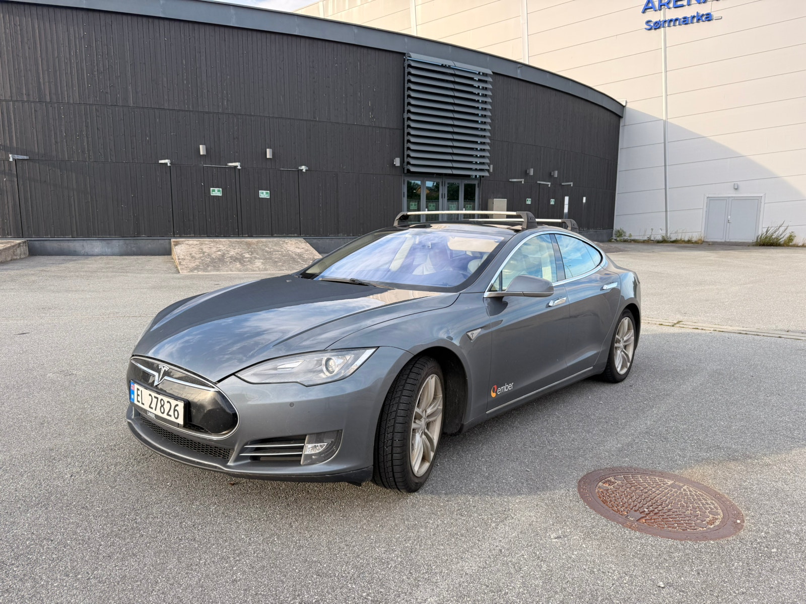 Tesla Model S 85, 378hp, 2013