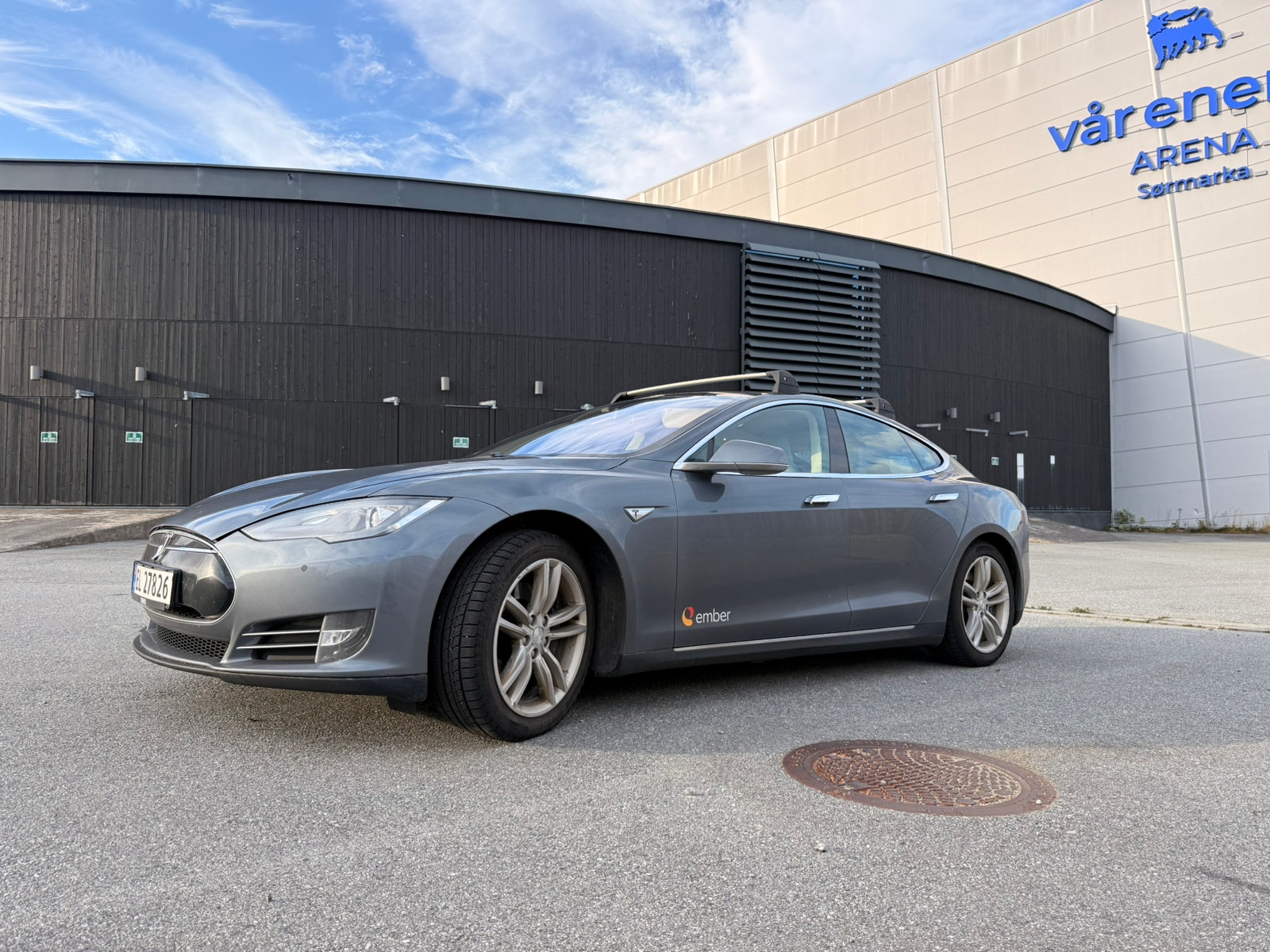 Tesla Model S 85, 378hp, 2013