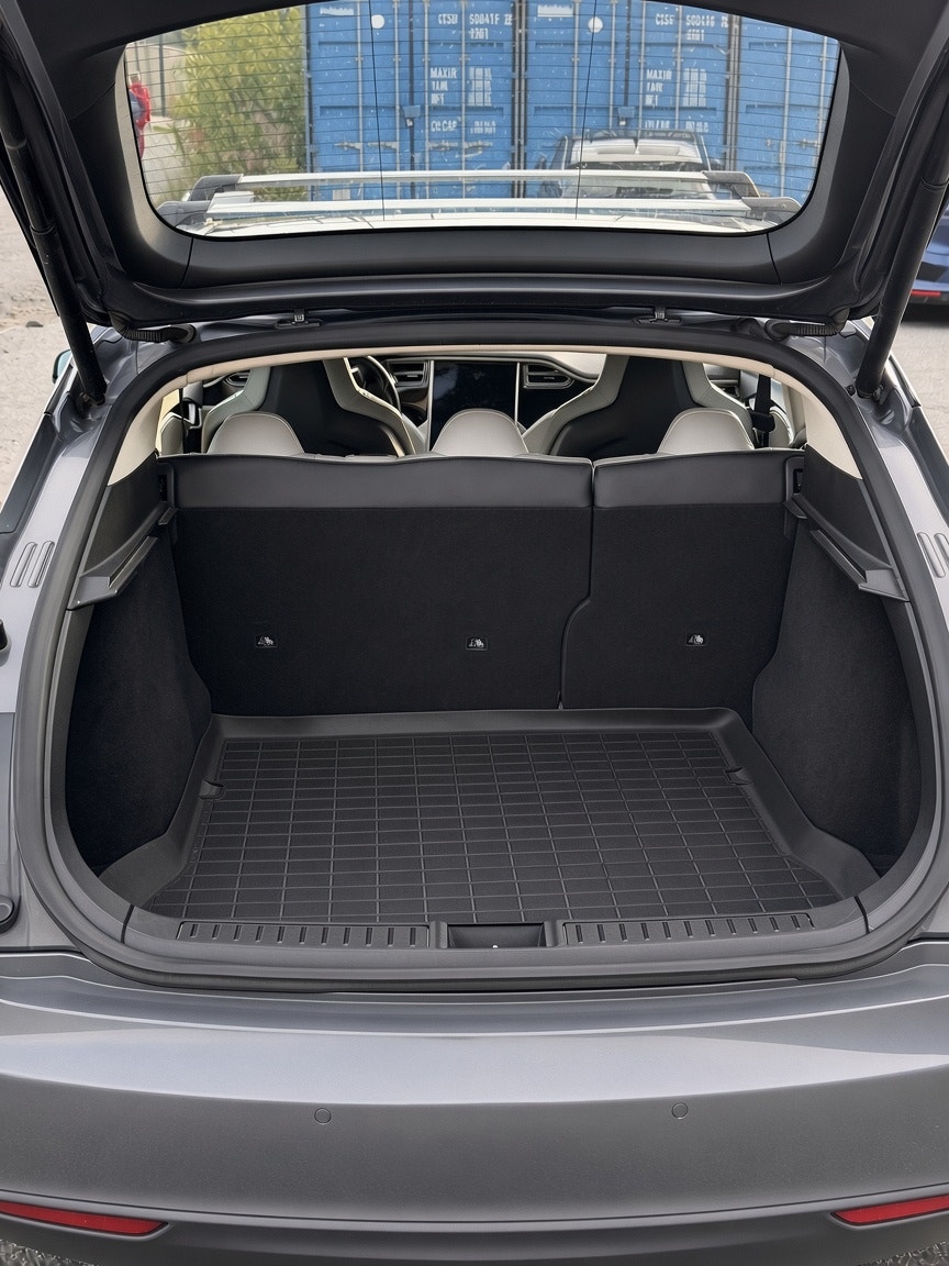 Tesla Model S 85, 378hp, 2013