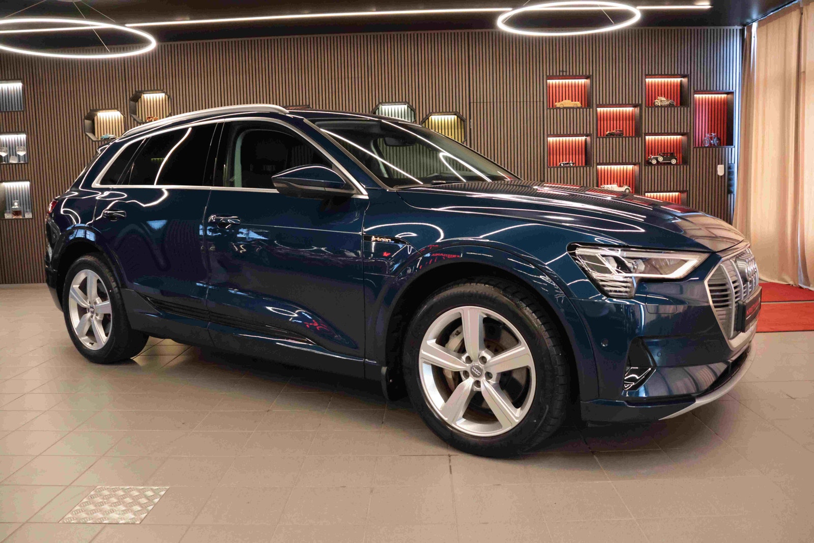 Audi e-tron 50 quattro, 313ps, 2020