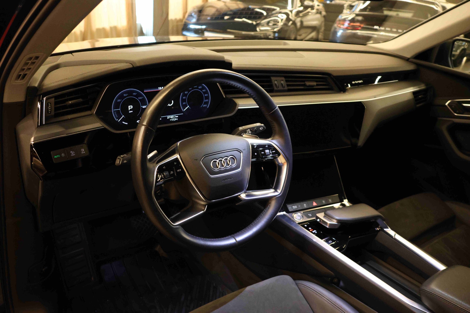 Audi e-tron 50 quattro, 313ps, 2020
