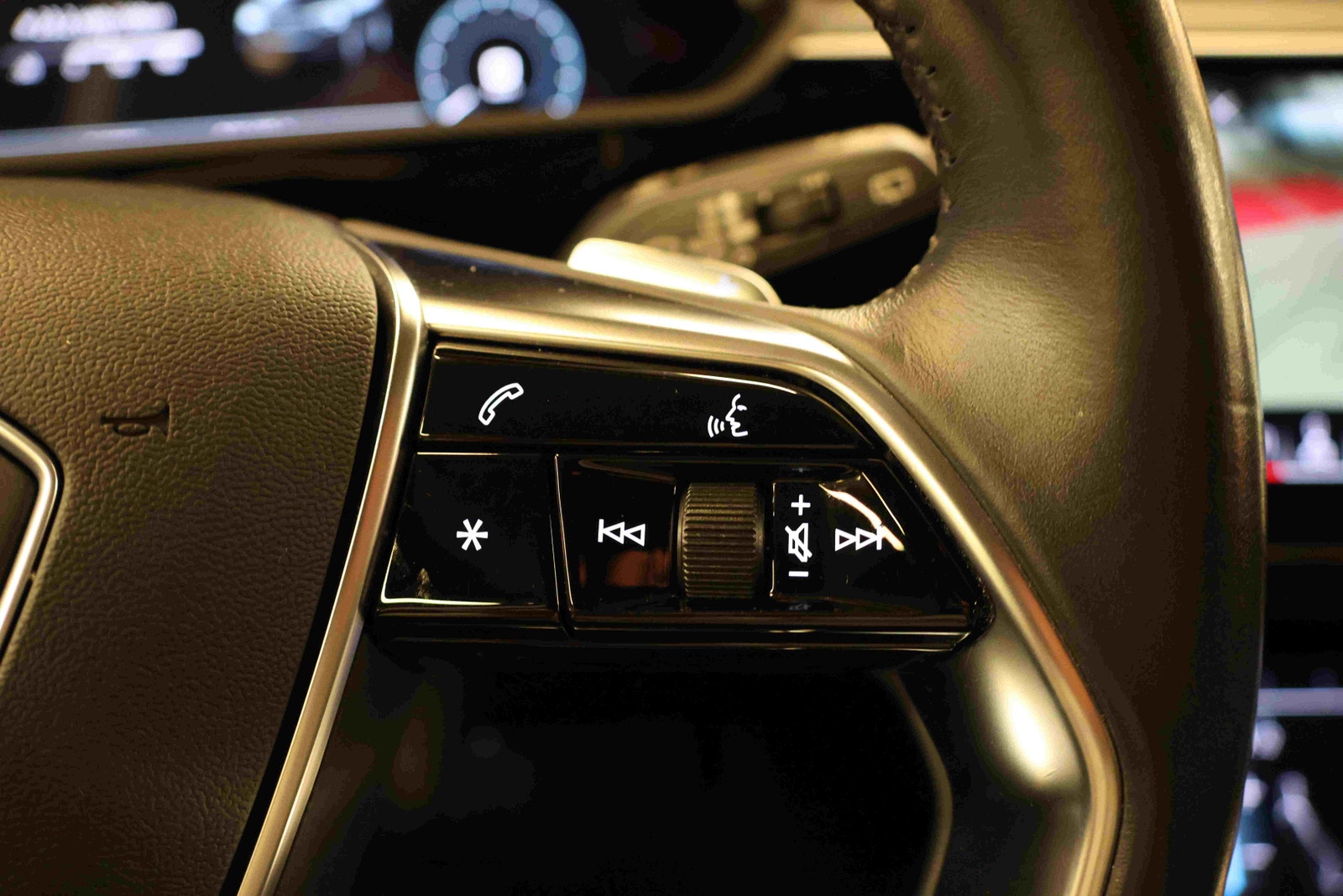 Audi e-tron 50 quattro, 313ps, 2020