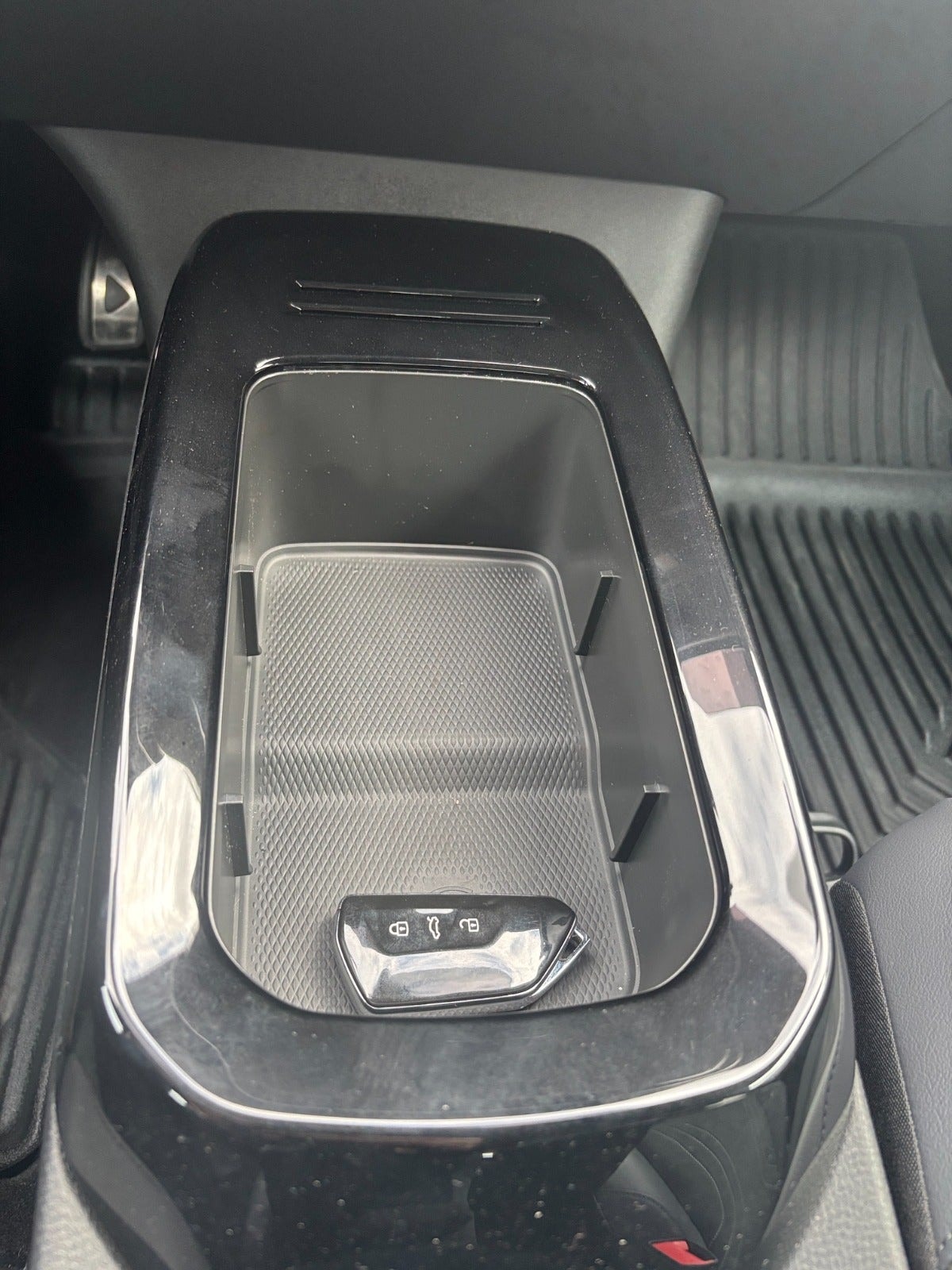 Volkswagen ID.4 Pro, 286ps, 2026