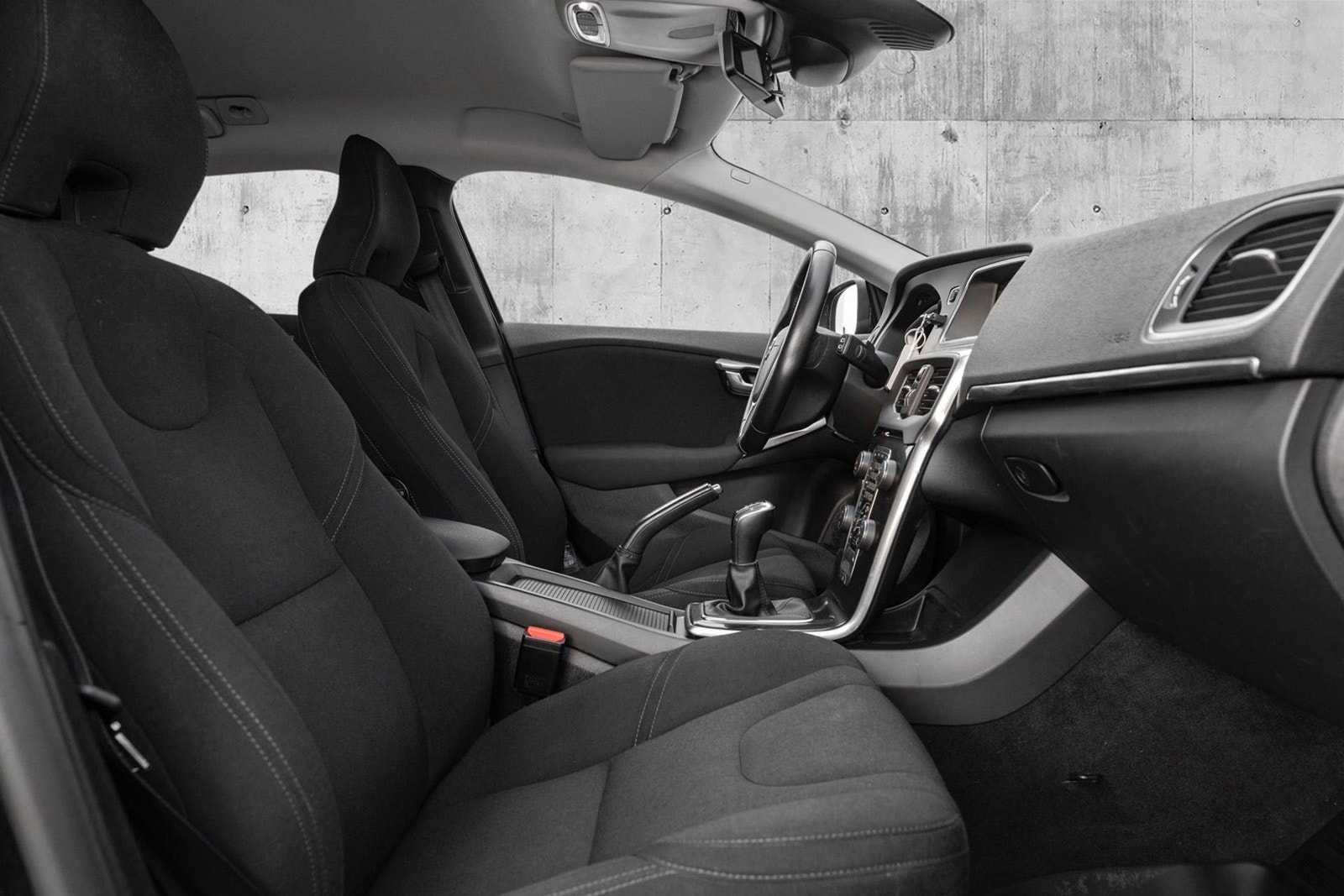 Volvo V40 T2 Manual, 6-trins, 122ps, 2018