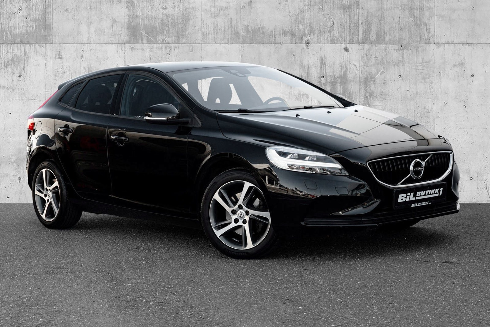 Volvo V40 T2 Manual, 6-trins, 122ps, 2018