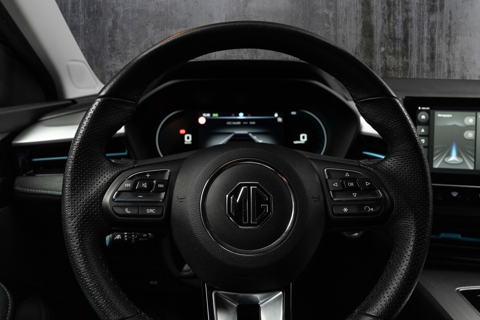 MG 5 Long Range 61.1 kWh, 156hp, 2022