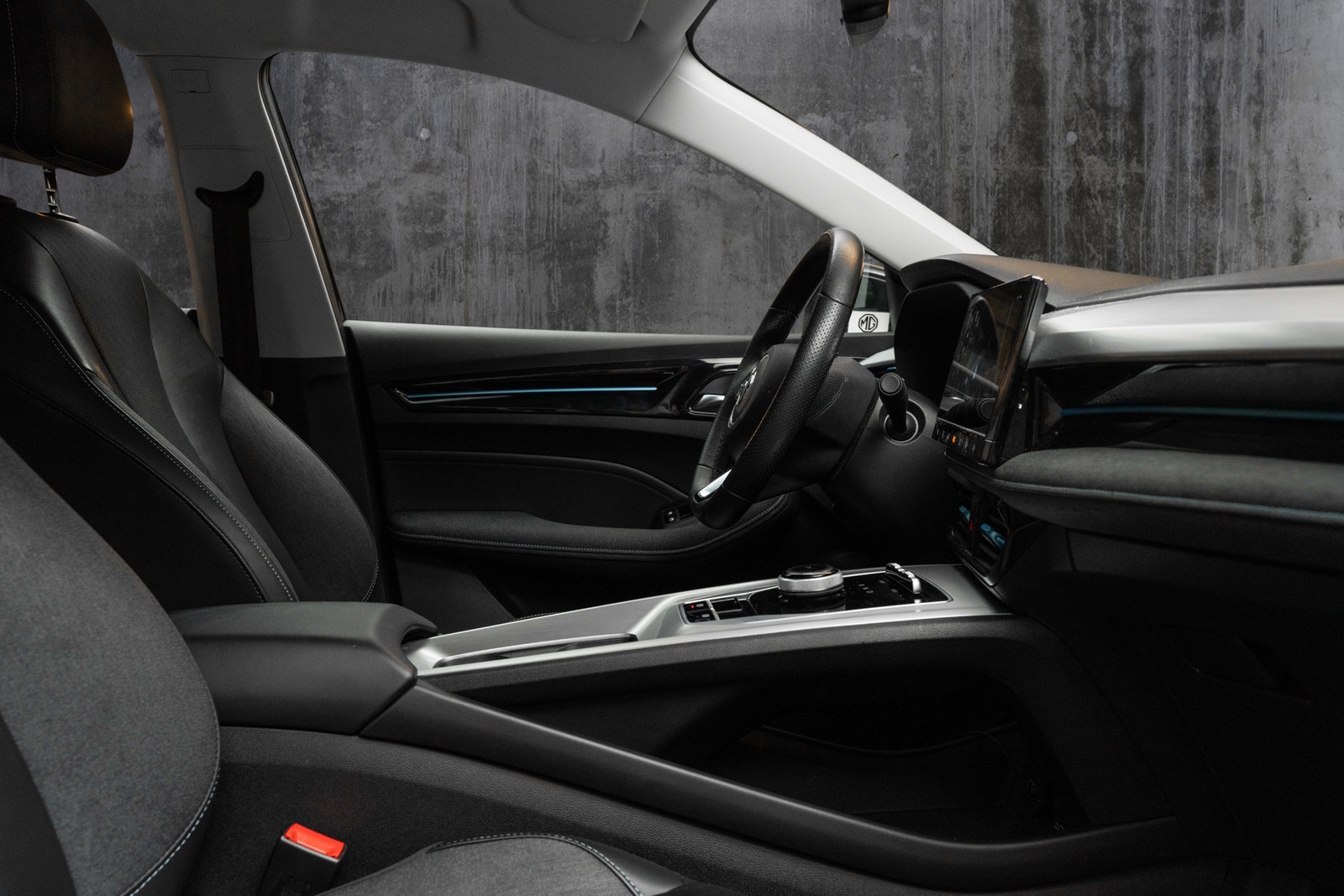 MG 5 Long Range 61.1 kWh, 156hp, 2022