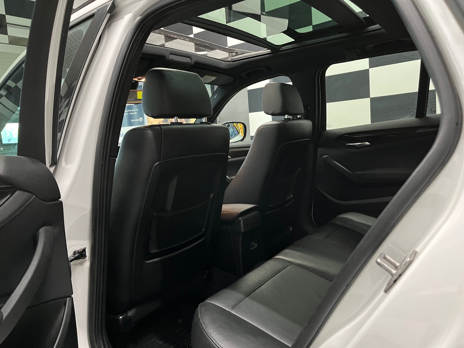 BMW X1 xDrive23d Steptronic, 204hp, 2012