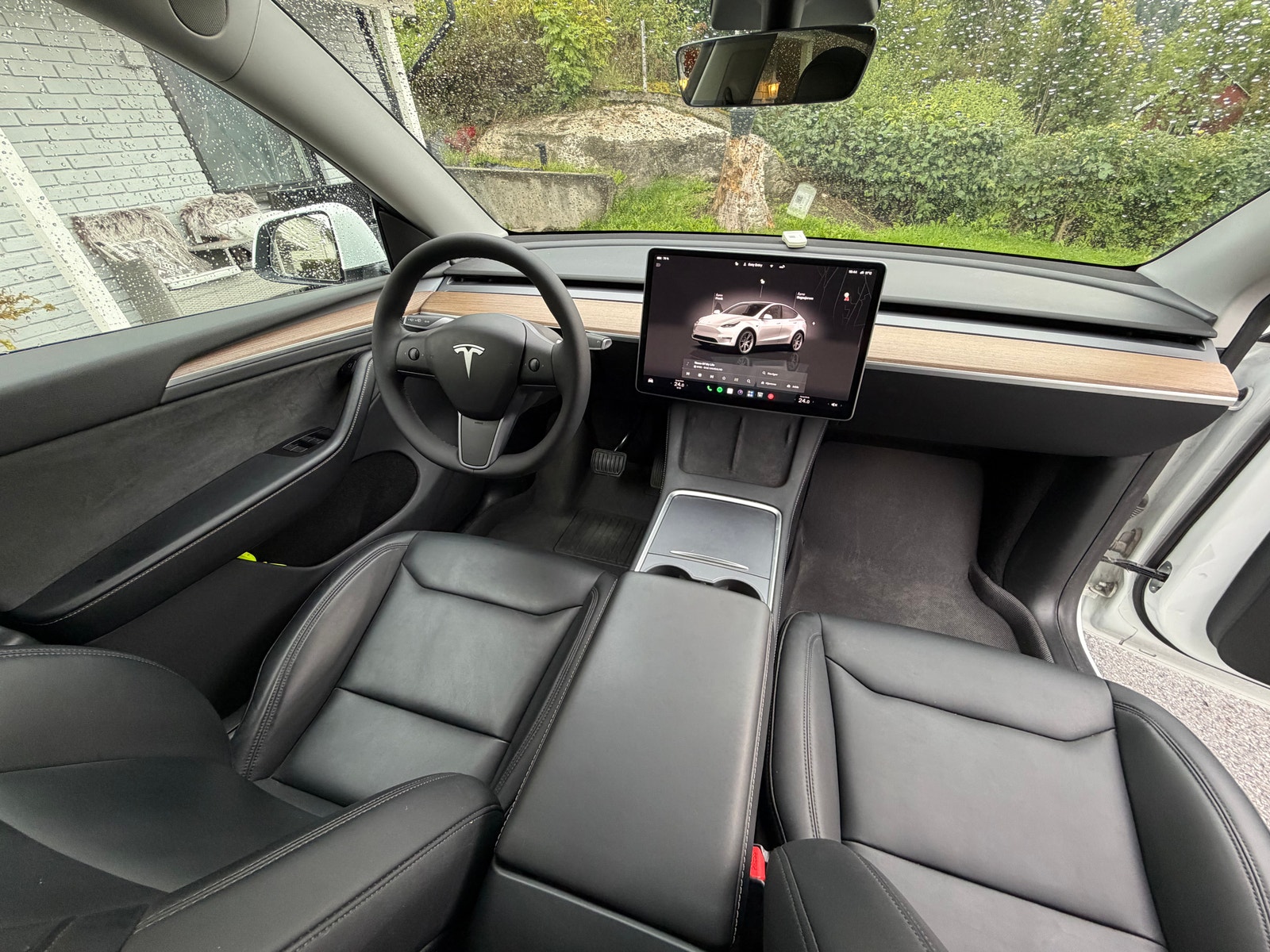 Tesla Model Y Long Range AWD, 514hp, 2024
