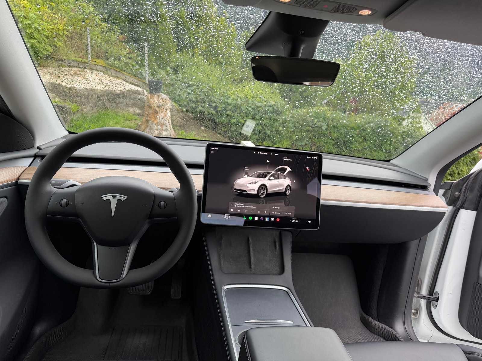 Tesla Model Y Long Range AWD, 514hp, 2024