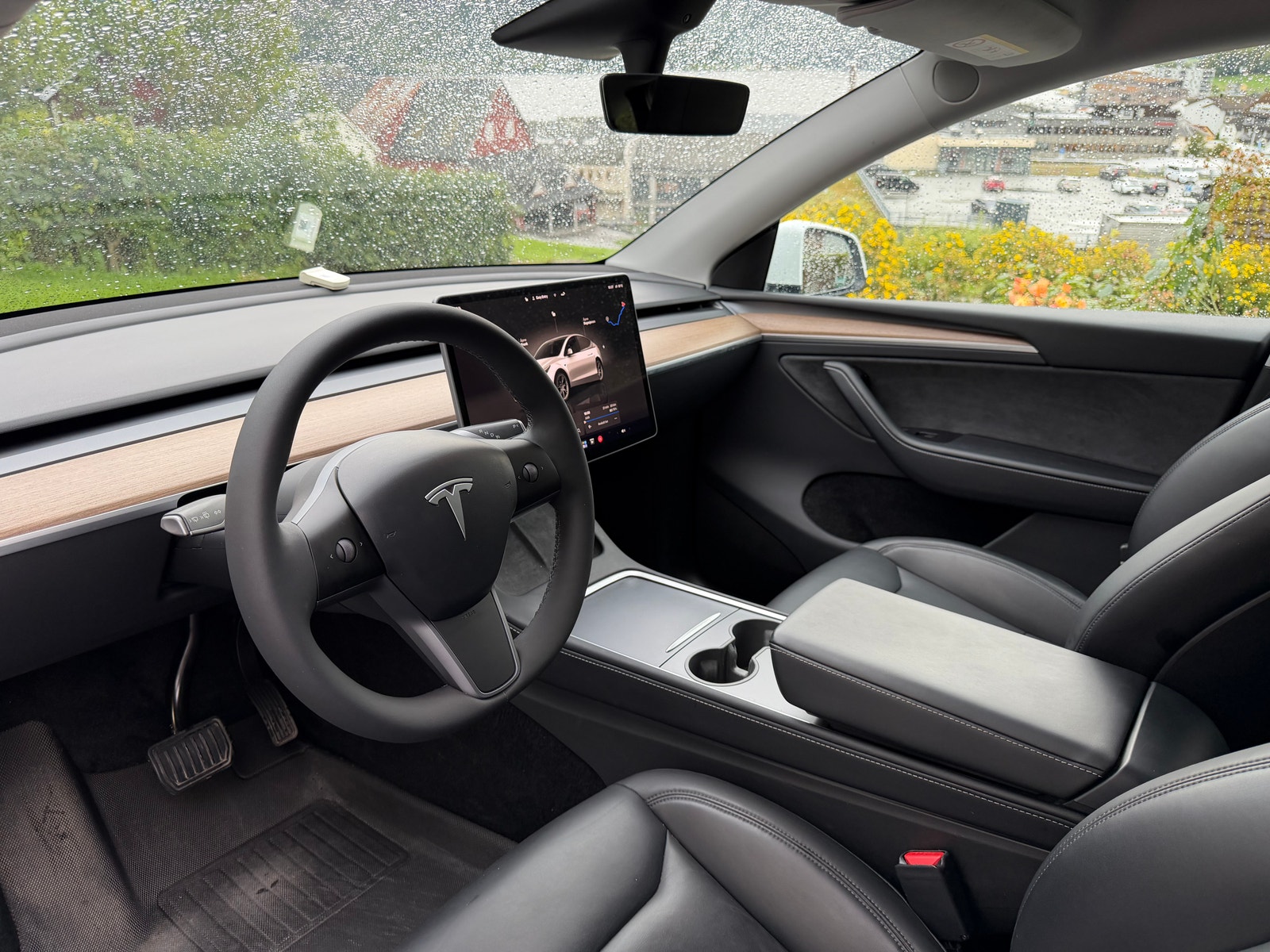 Tesla Model Y Long Range AWD, 514hp, 2024