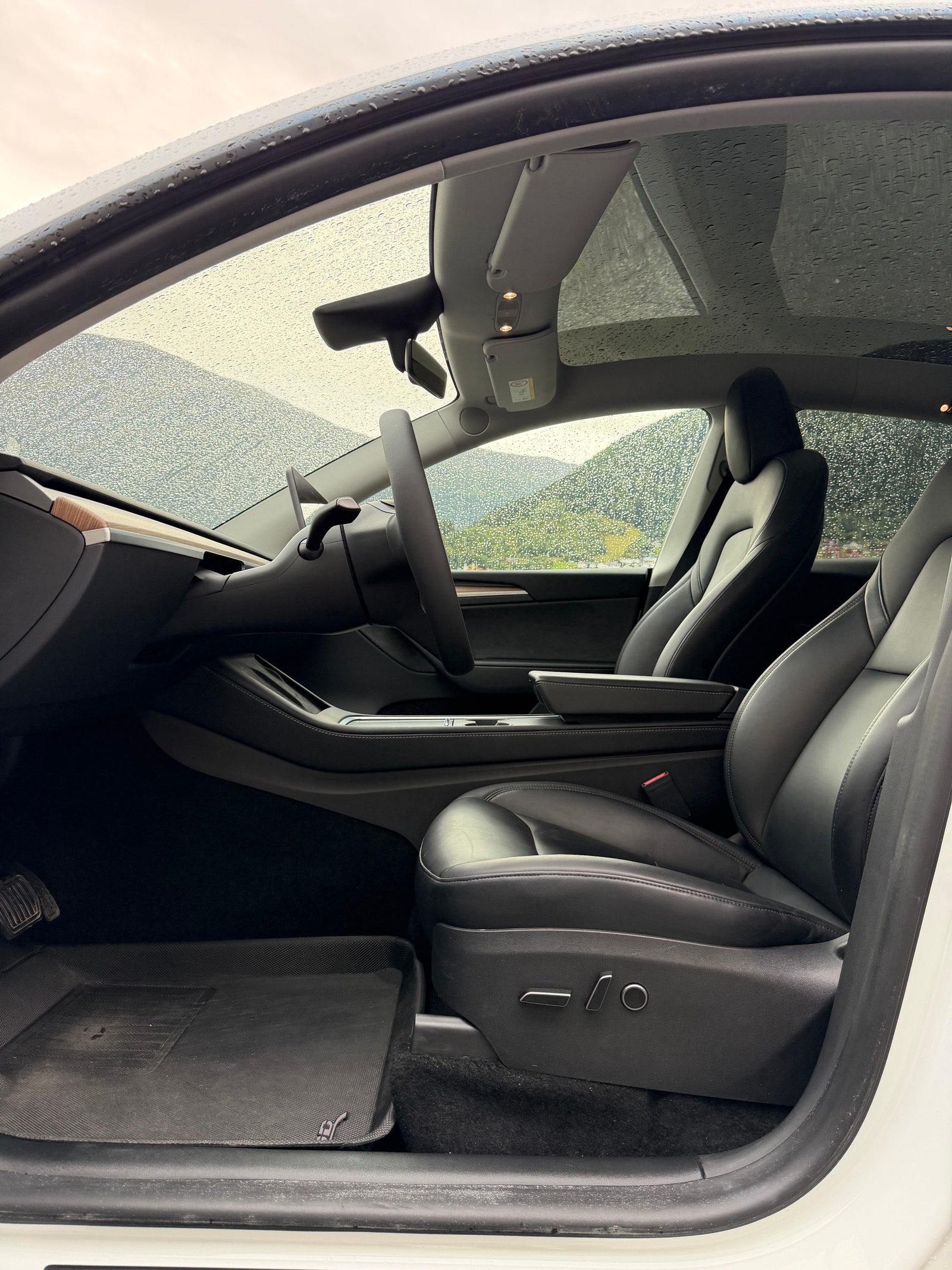 Tesla Model Y Long Range AWD, 514hp, 2024