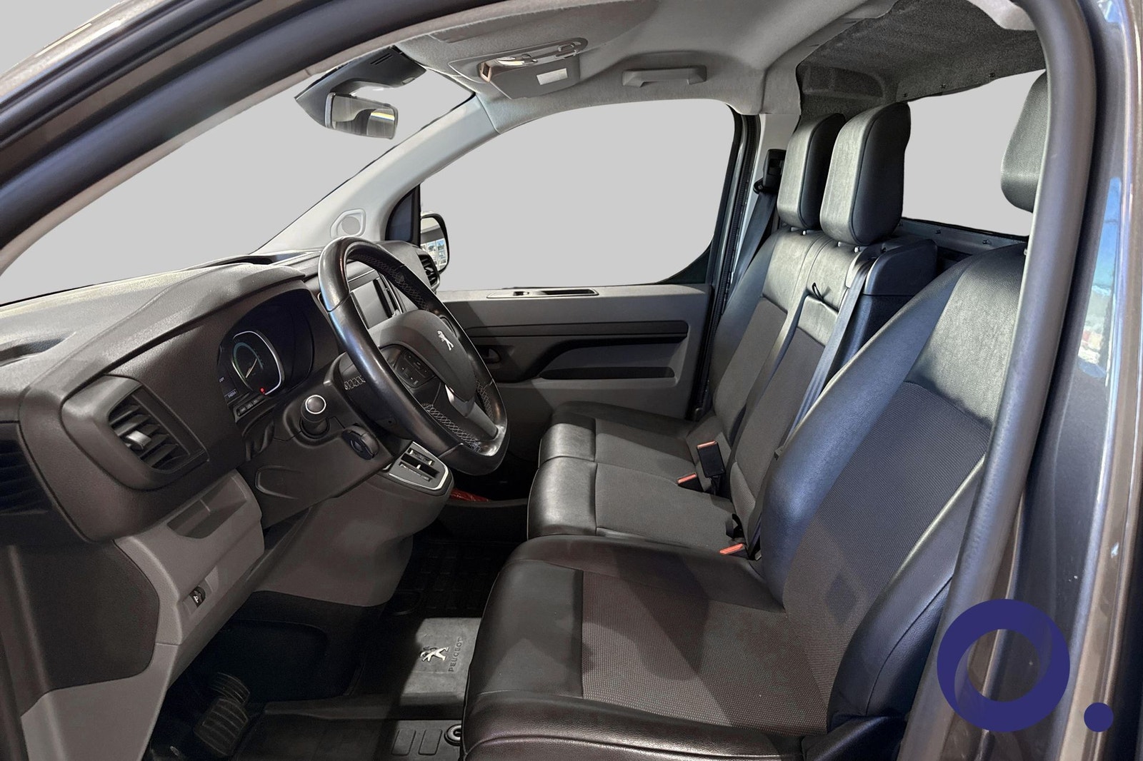 Peugeot e-Expert 75, 136ps, 2022