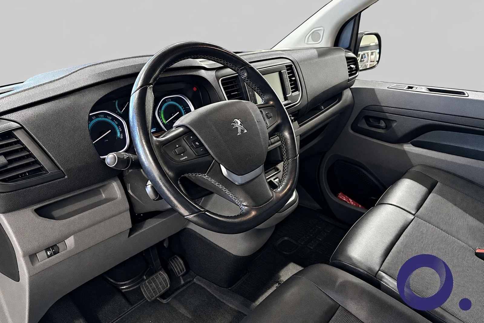 Peugeot e-Expert 75, 136ps, 2022