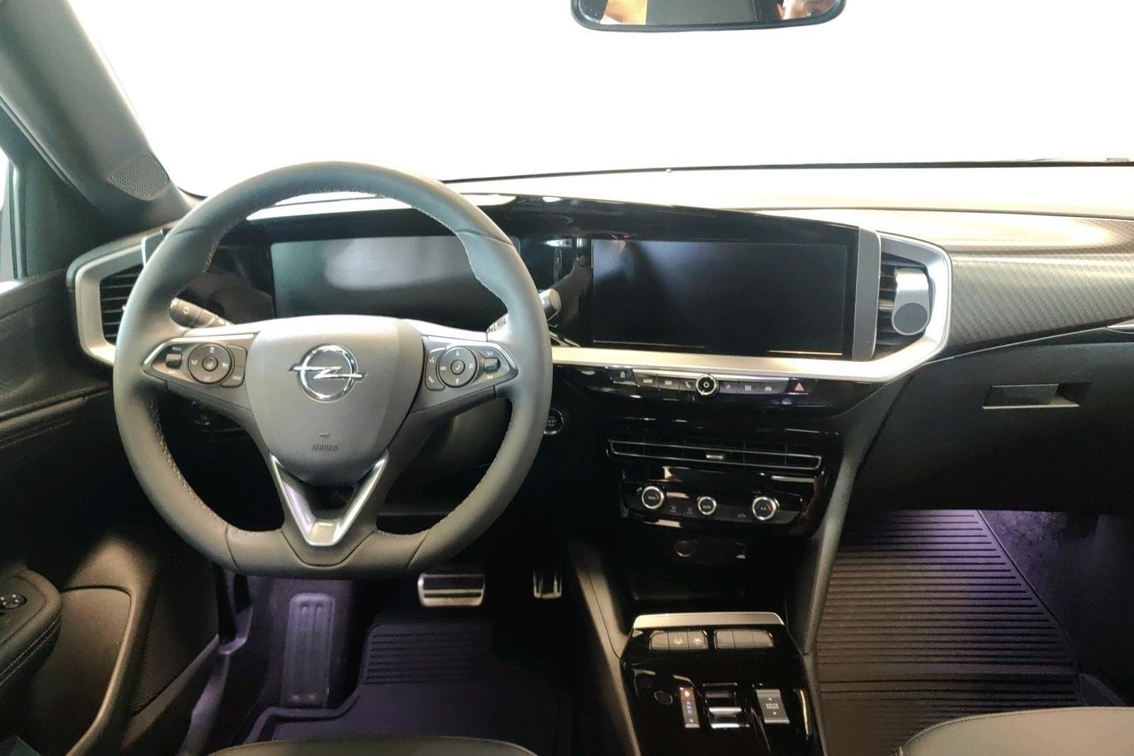 Opel Mokka-e, 156hp, 2023