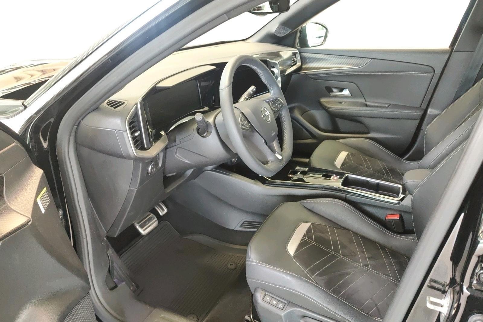 Opel Mokka-e, 156hp, 2023