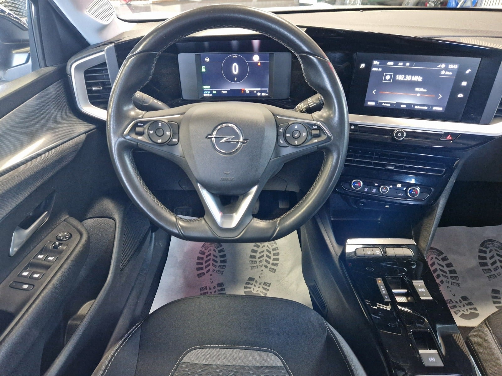 Opel Mokka-e, 136hp, 2021