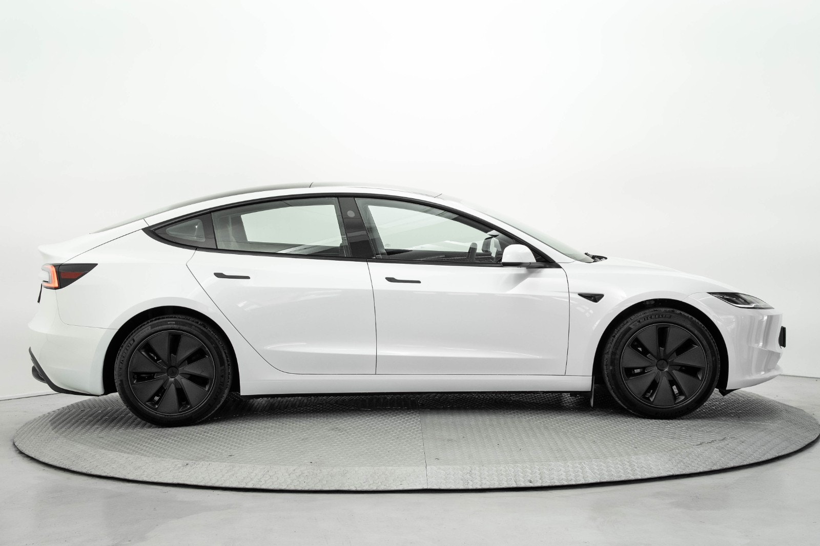 Tesla Model 3 Long Range AWD, 498hp, 2024