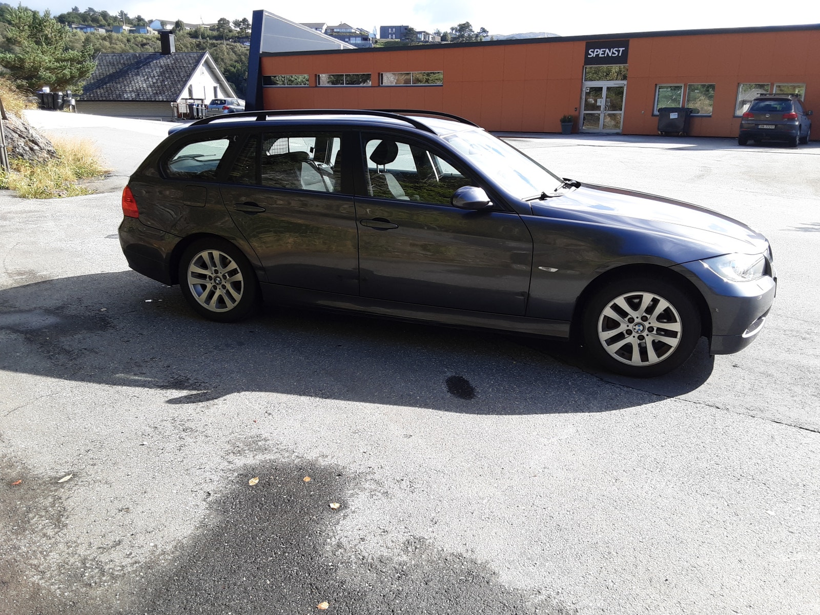 BMW 318i Touring Automatic, 6-trins, 129ps, 2006