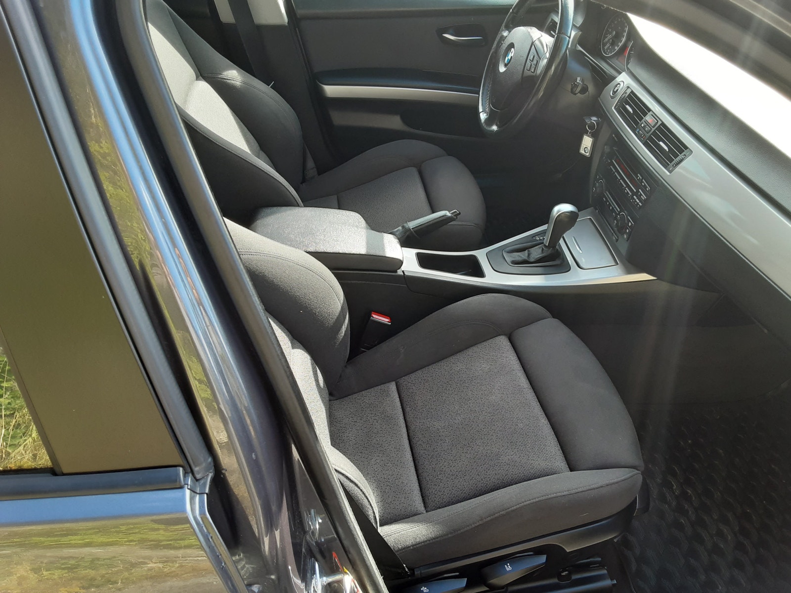 BMW 318i Touring Automatic, 6-trins, 129ps, 2006