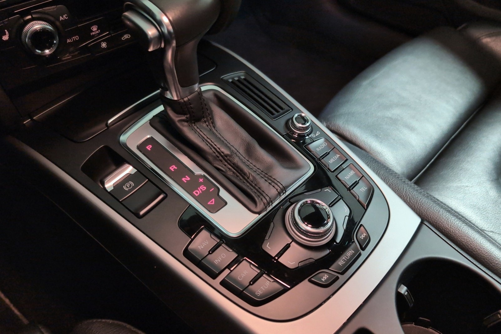 Audi A4 Avant 2.0 TDI DPF Multitronic, 150ps, 2015