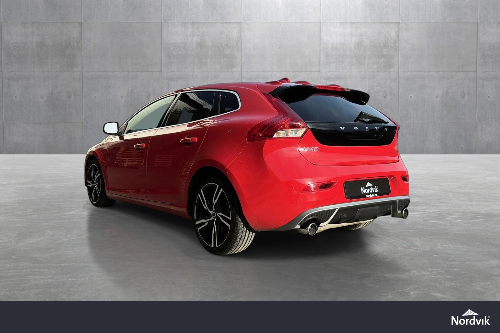 Volvo V40 T2 Manuell, 6-trinn, 122hk, 2017