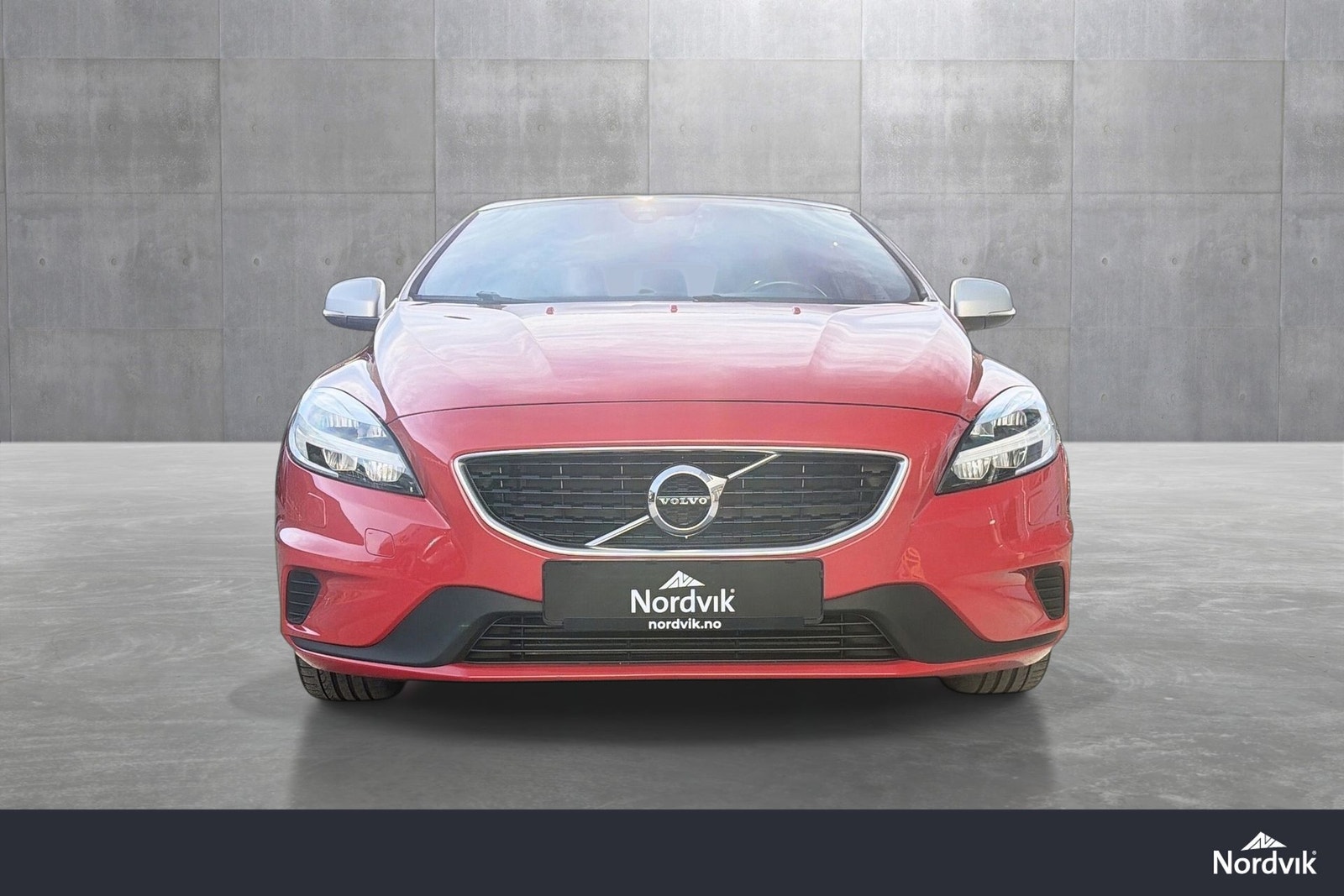 Volvo V40 T2 Manuell, 6-trinn, 122hk, 2017