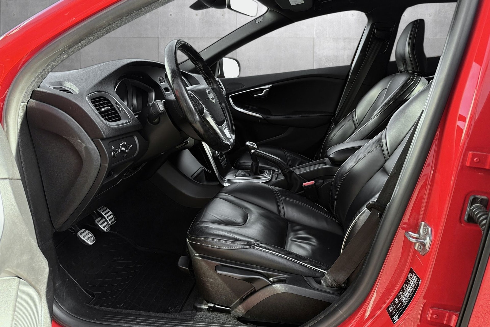 Volvo V40 T2 Manuell, 6-trinn, 122hk, 2017