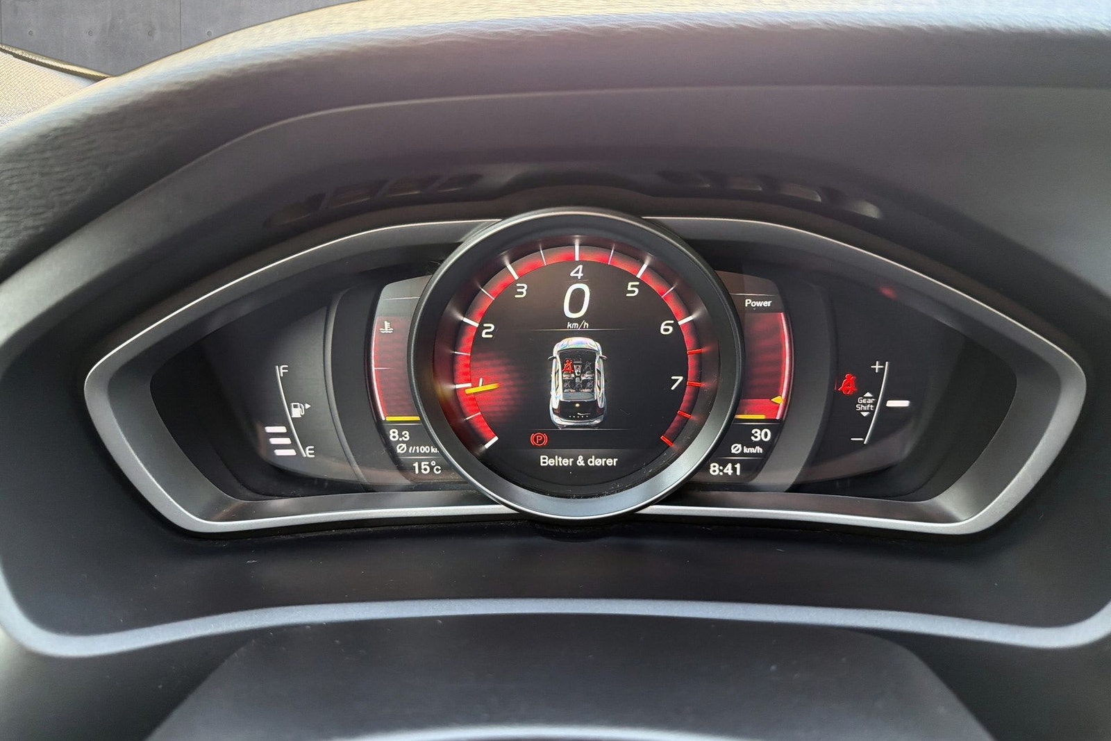 Volvo V40 T2 Manuell, 6-trinn, 122hk, 2017