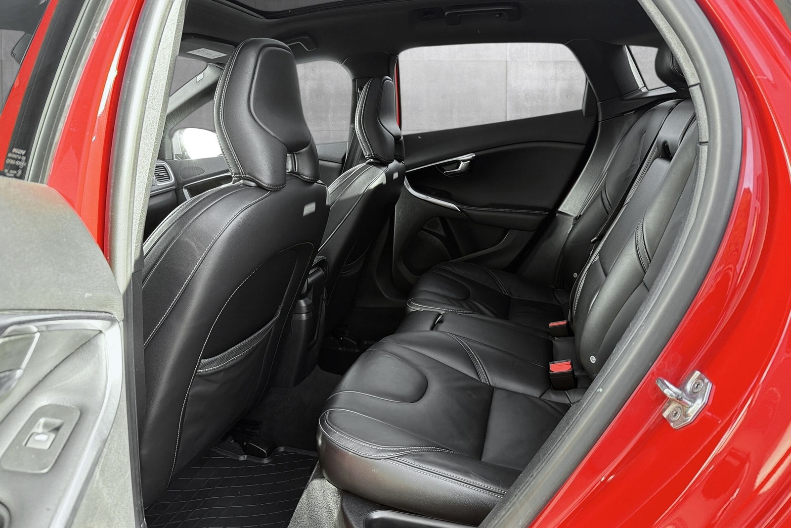 Volvo V40 T2 Manuell, 6-trinn, 122hk, 2017