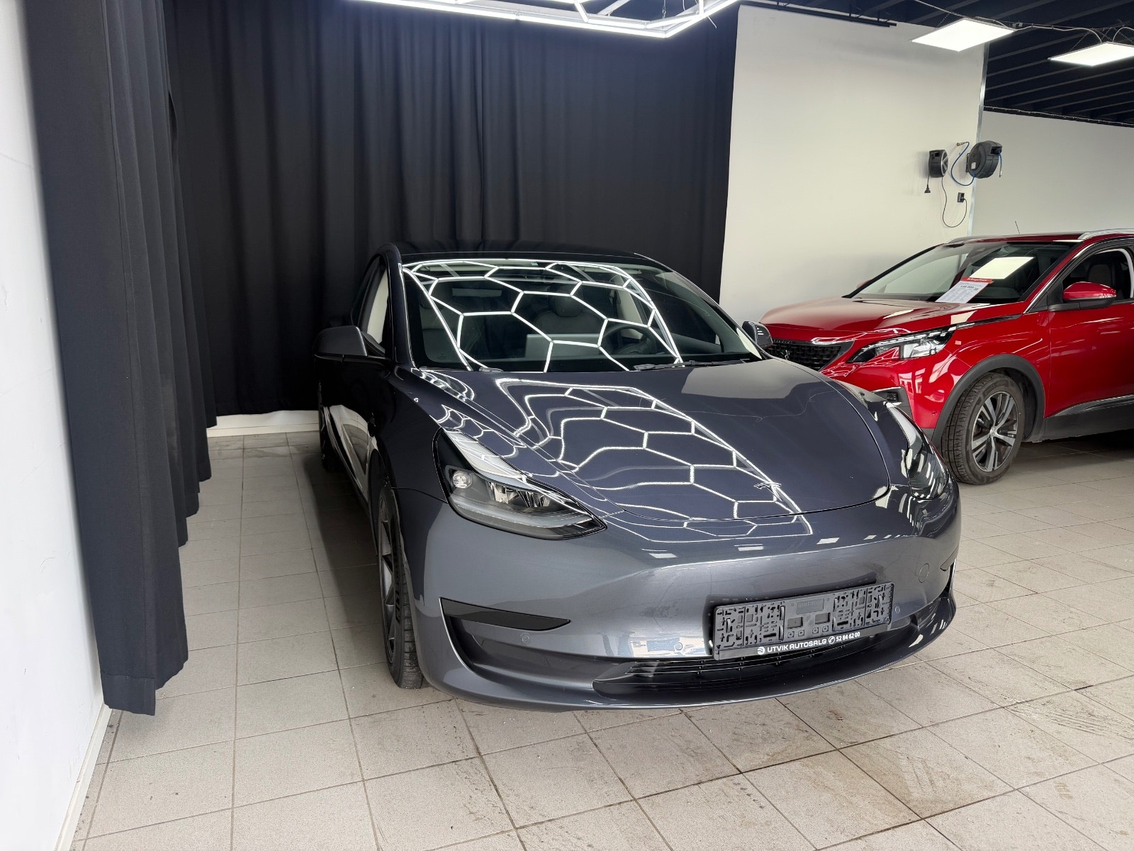 Tesla Model 3 Standard Range Plus, 325ps, 2021